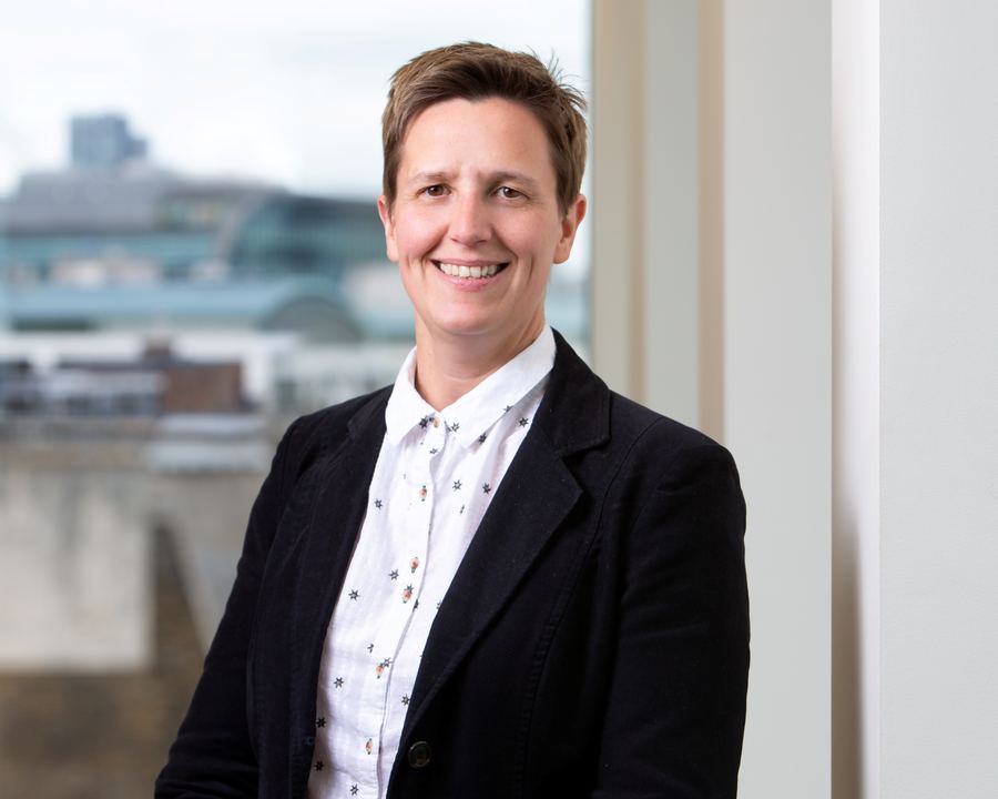 Portrait of Kelly Canterford, Founder of Tigrou Consulting